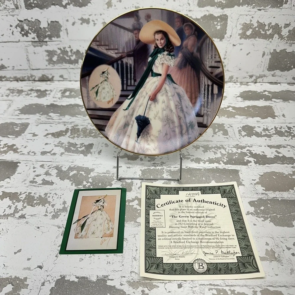Vintage Bradford Exchange Green Sprigged Dress‎ Gone With Wind Plate COA 1993